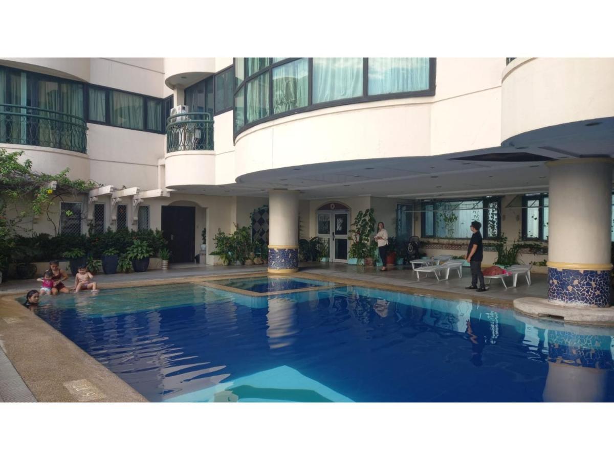Capital O 914 Makati Palace Hotel Makati City ภายนอก รูปภาพ