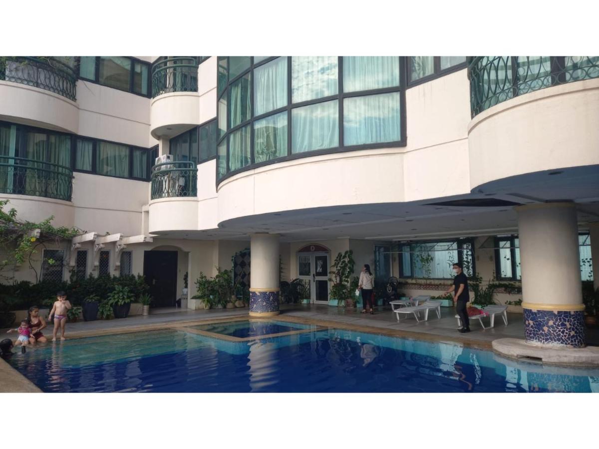 Capital O 914 Makati Palace Hotel Makati City ภายนอก รูปภาพ