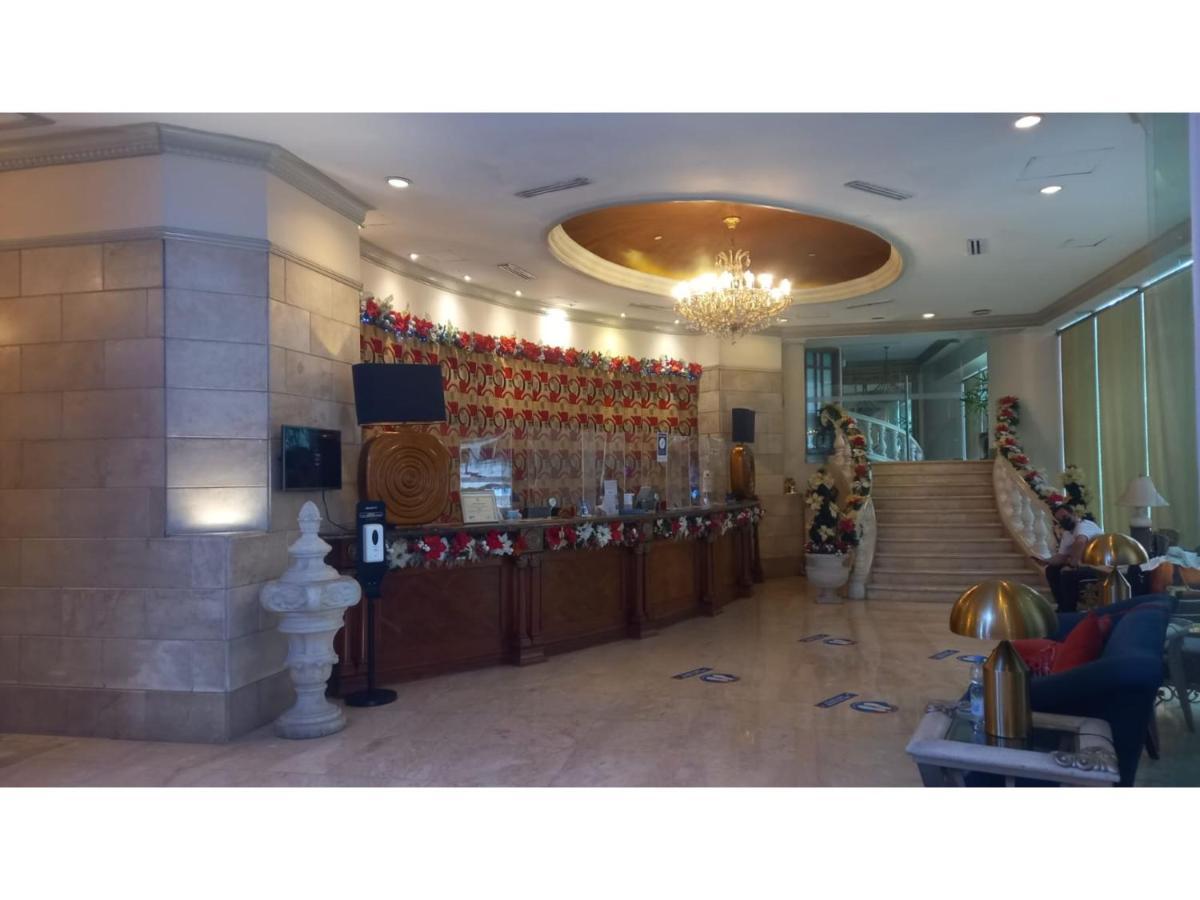 Capital O 914 Makati Palace Hotel Makati City ภายนอก รูปภาพ